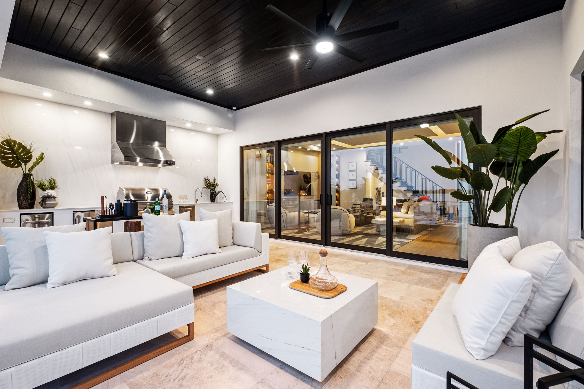 Shoreline Indoor to Outdoor Space Design by Solana Outdoor Living