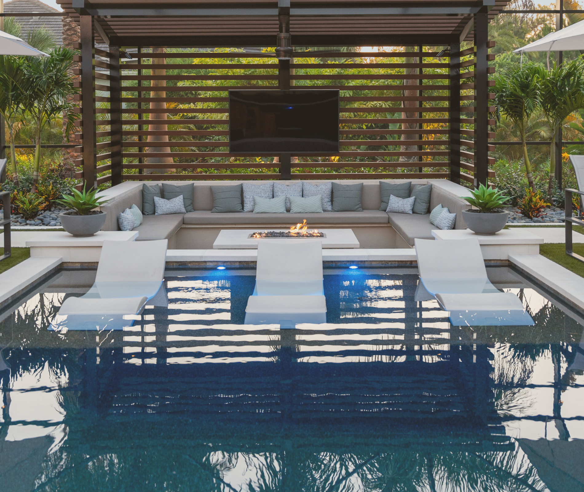 Experience the Best of Luxury Outdoor Living in Tampa, FL
